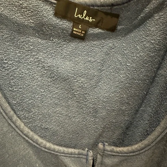 Lulu's Navy Textured Top - Picture 3 of 4